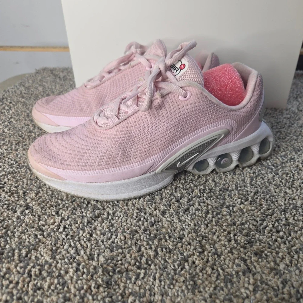 Nike Air Max Dn GS Beyond Pink White Metallic Silver FB8987-601 Kids Size 5.5Y